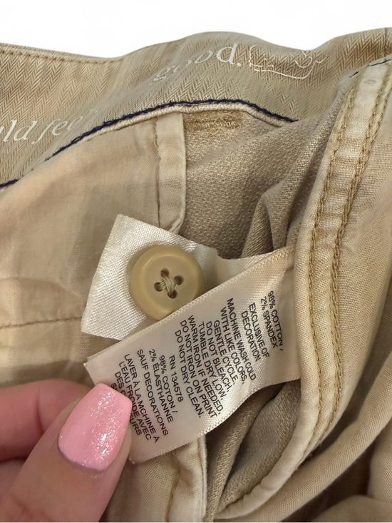 Vineyard Vines Women’s Khaki Shorts - Picture 6 of 7